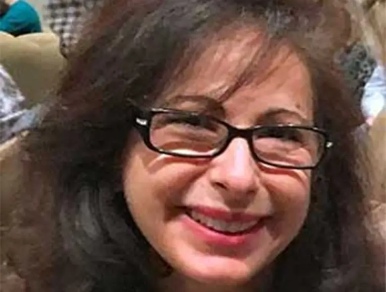 Dr. Lorraine Sirgany, DMD